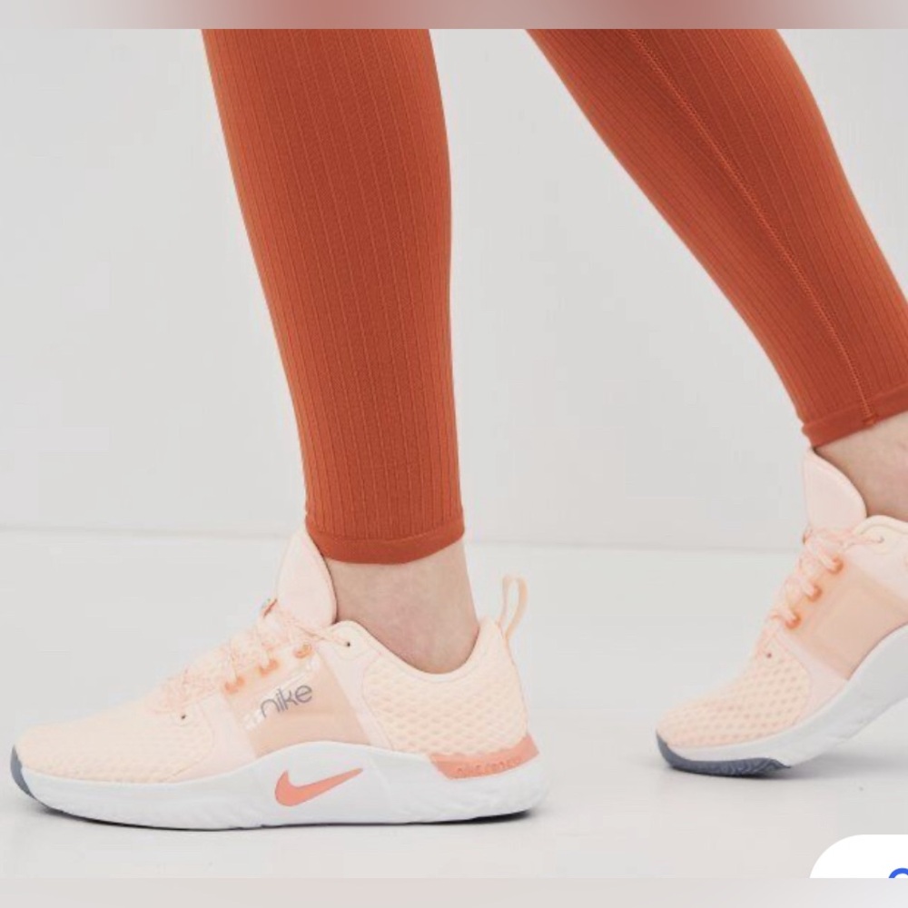 NWOT Nike Renew running athletic workout peach mesh lace up sneakers size 9.5